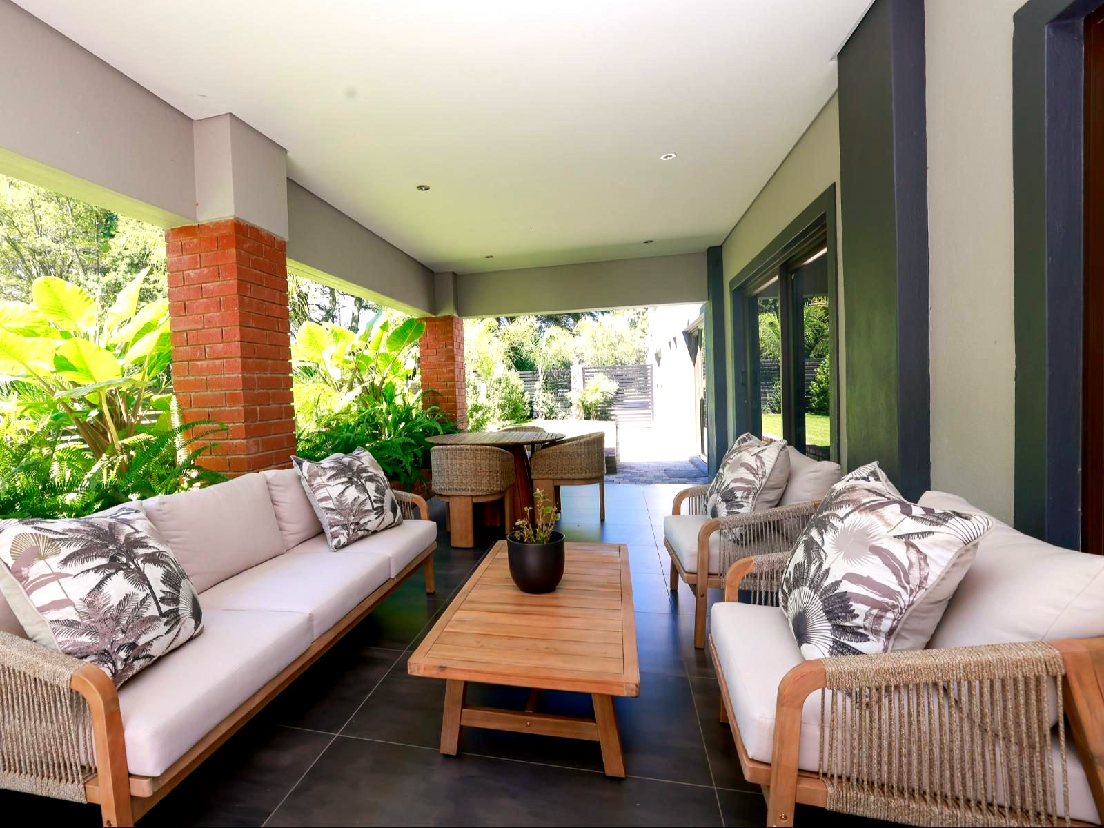 Classic Suites - 1