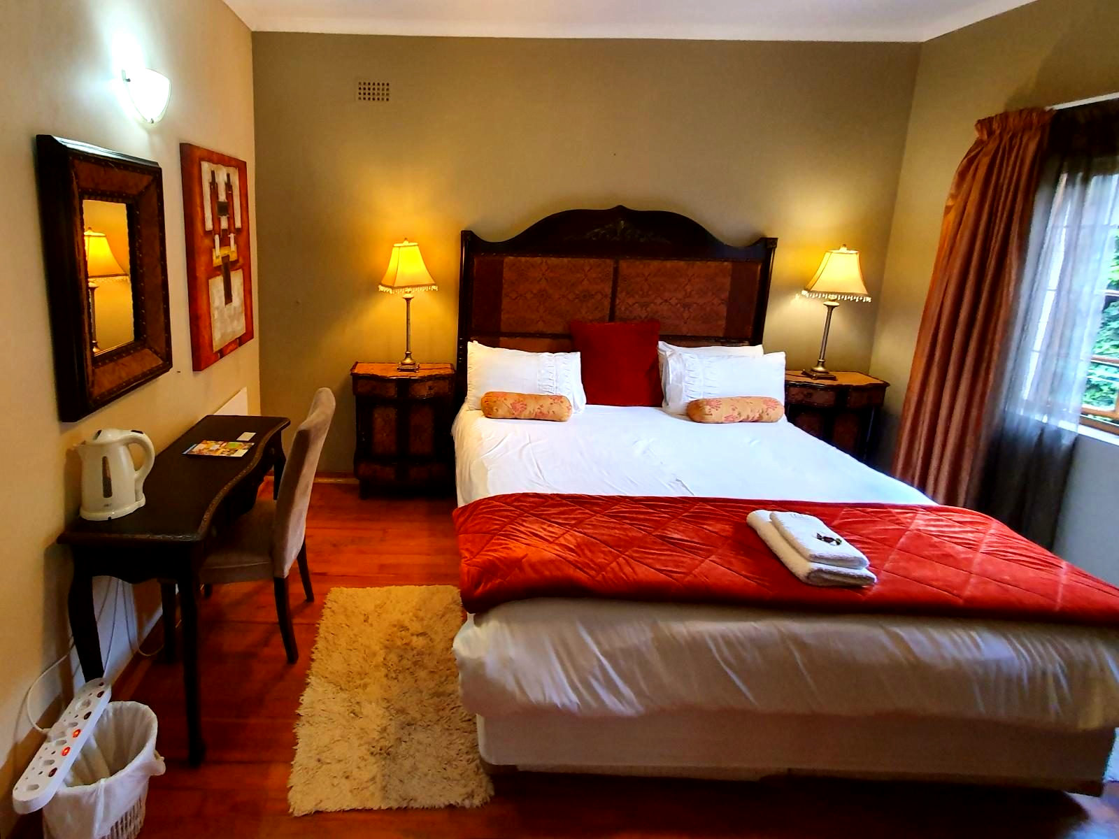 Luxury Family Room (3 Guests) - 1