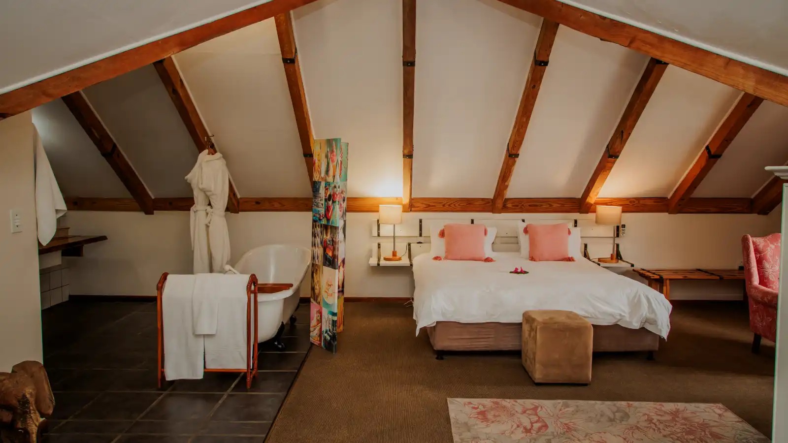 Barn Owl Luxury Loft Room - 1