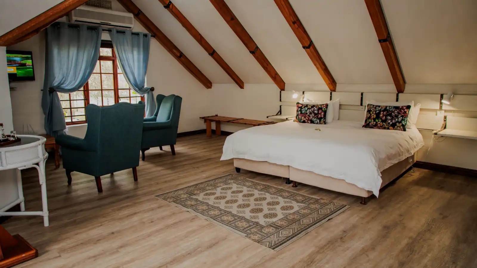 Bokmakierie Luxury Loft Room - 1