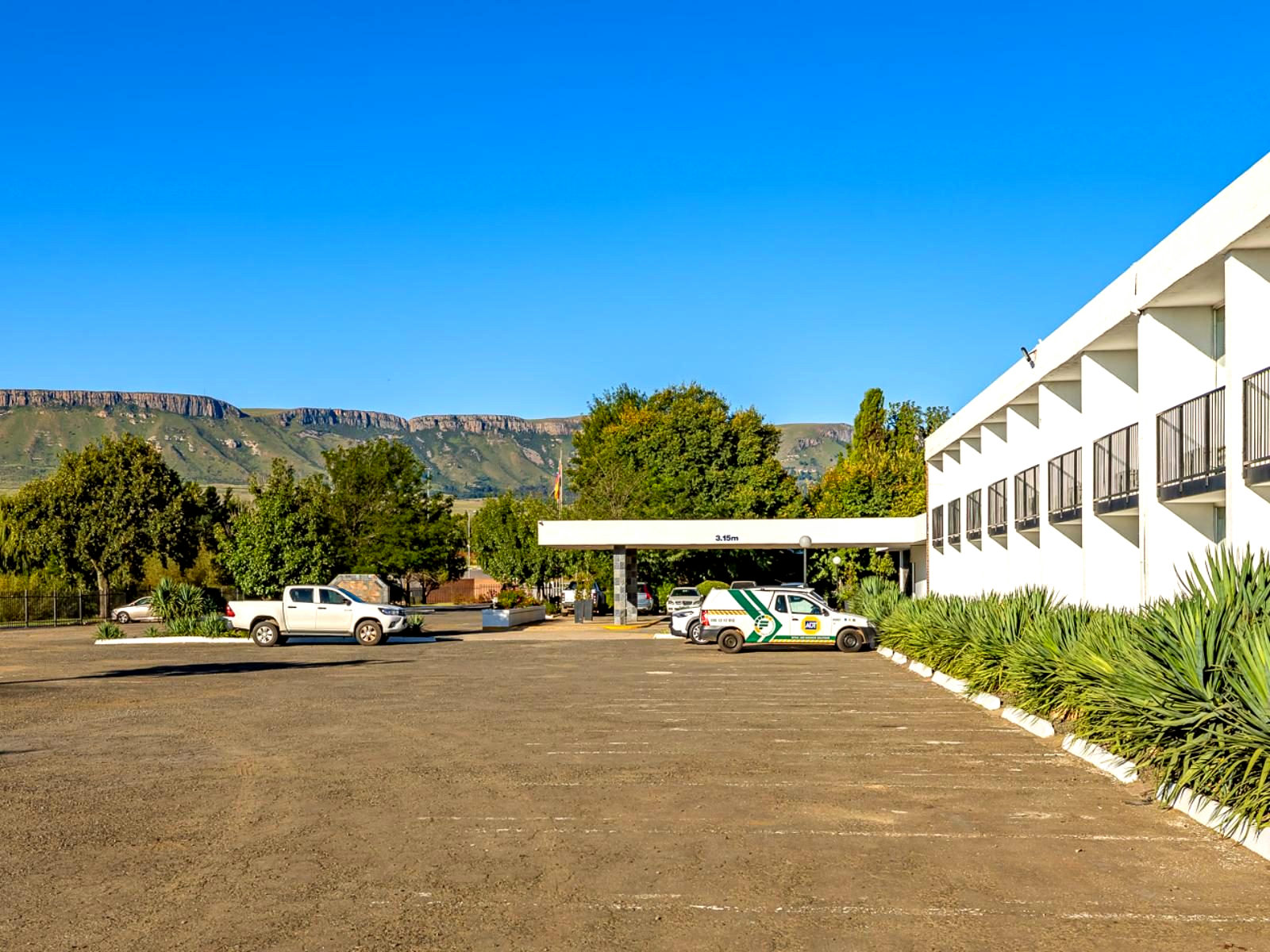 African Sky Hotels and Resorts - Harrismith Inn gallery