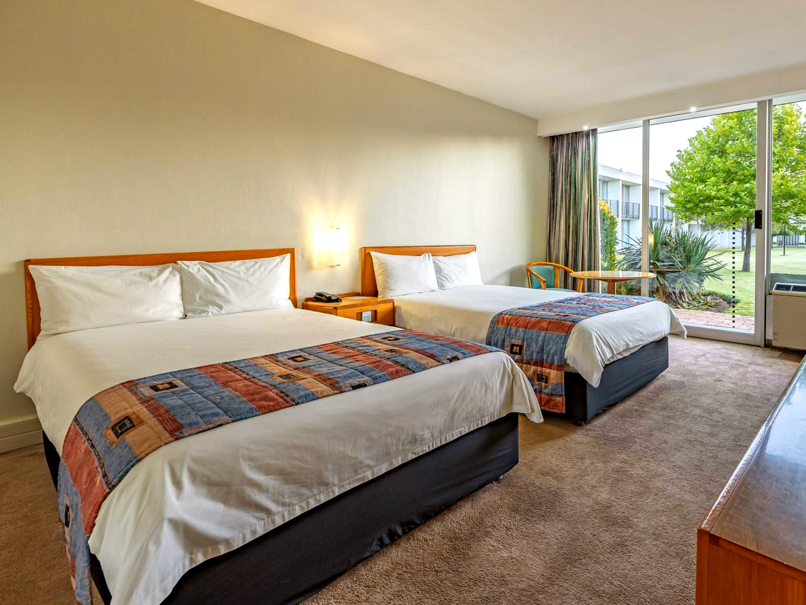 Twin Room - 1