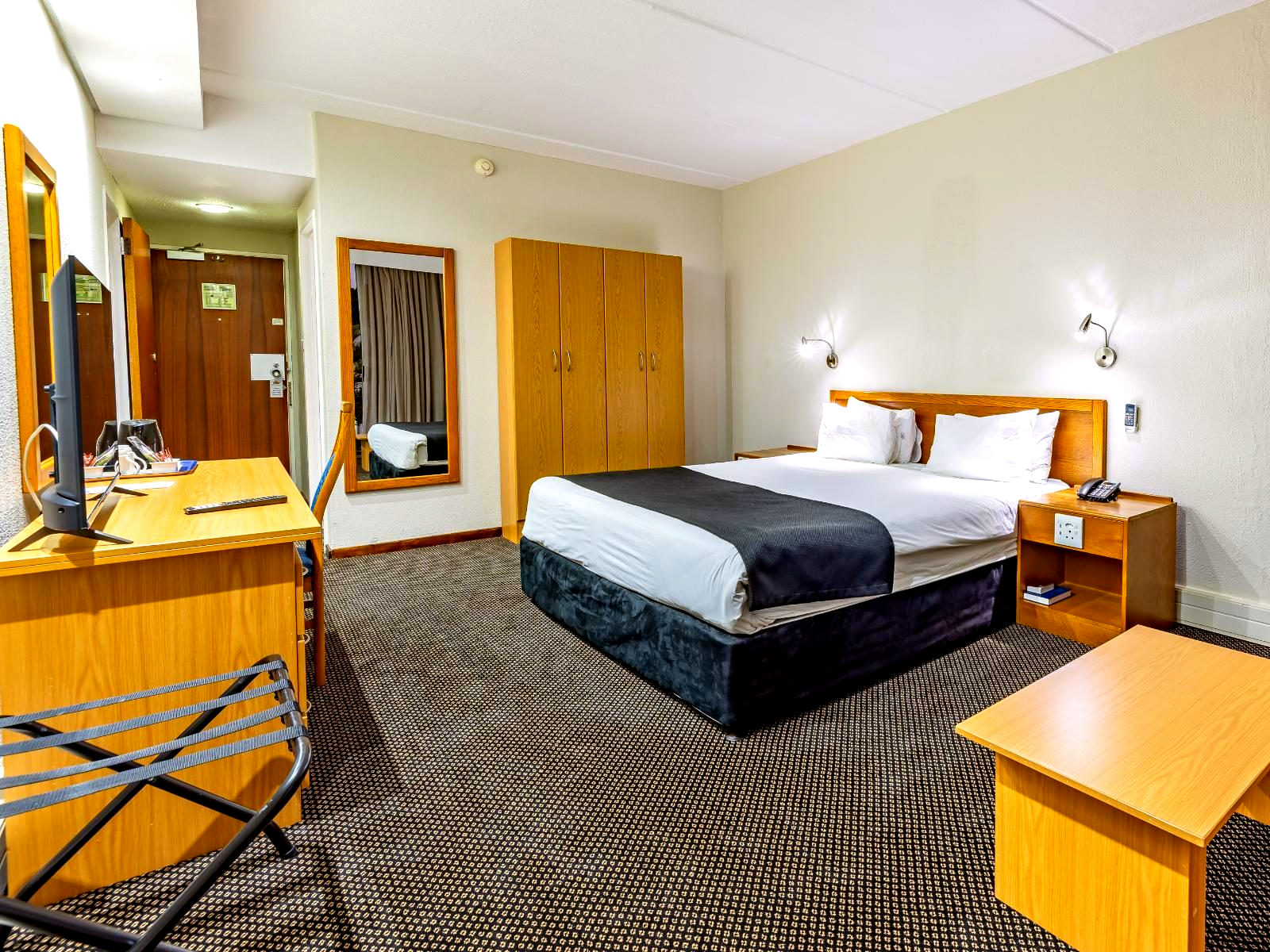 Suites - 1