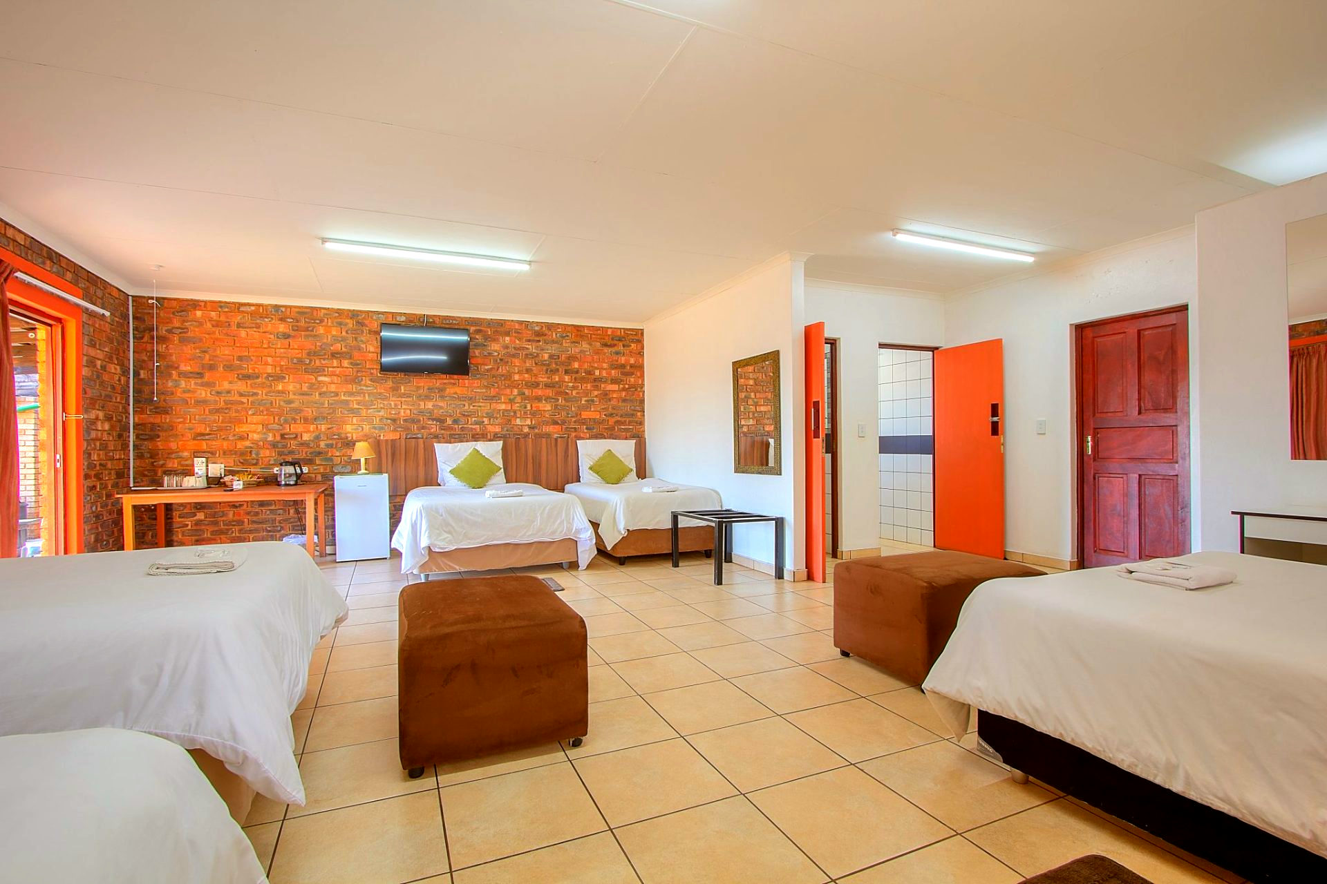 Airport Bird & Game Lodge gallery
