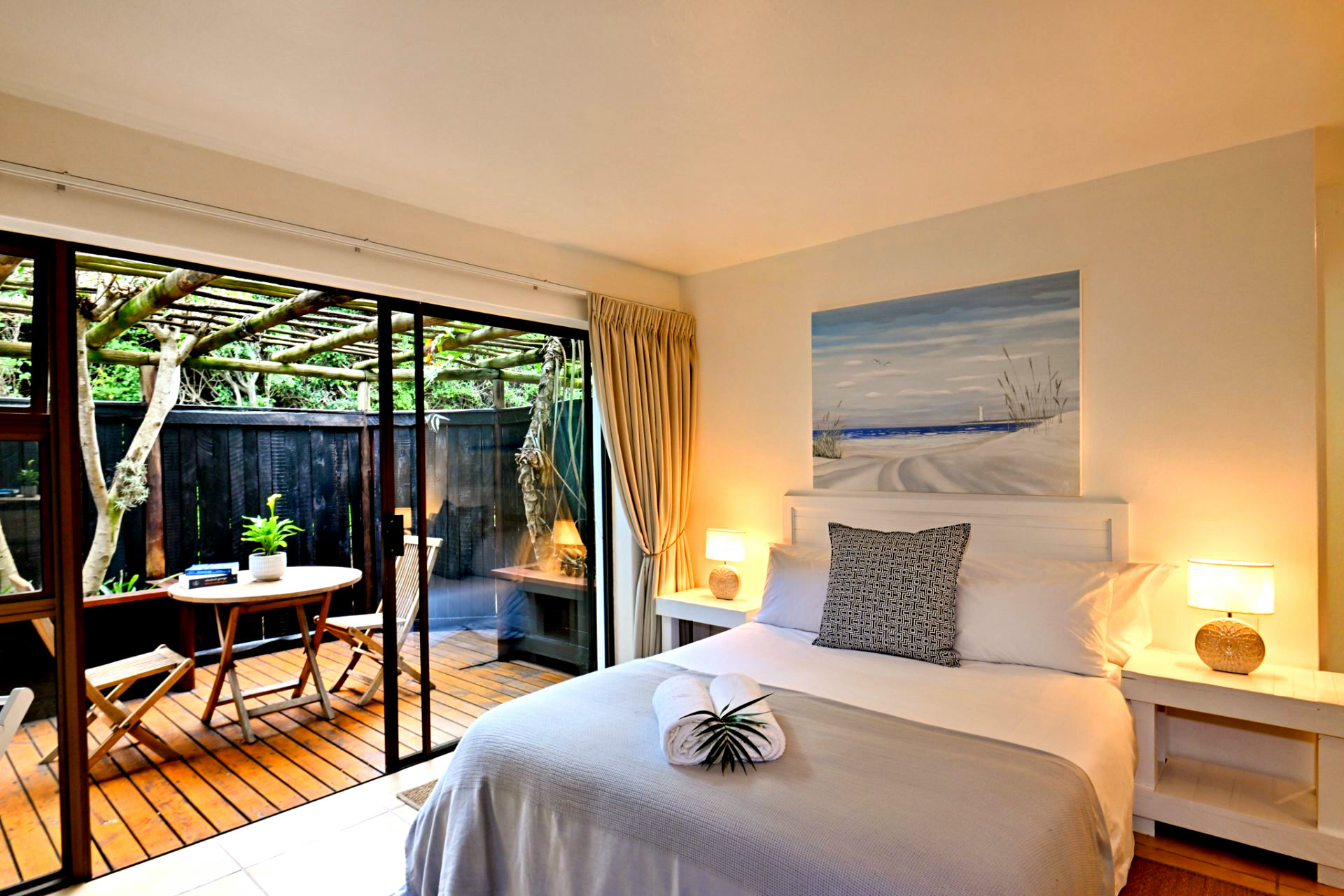 Superior Garden Room - 1