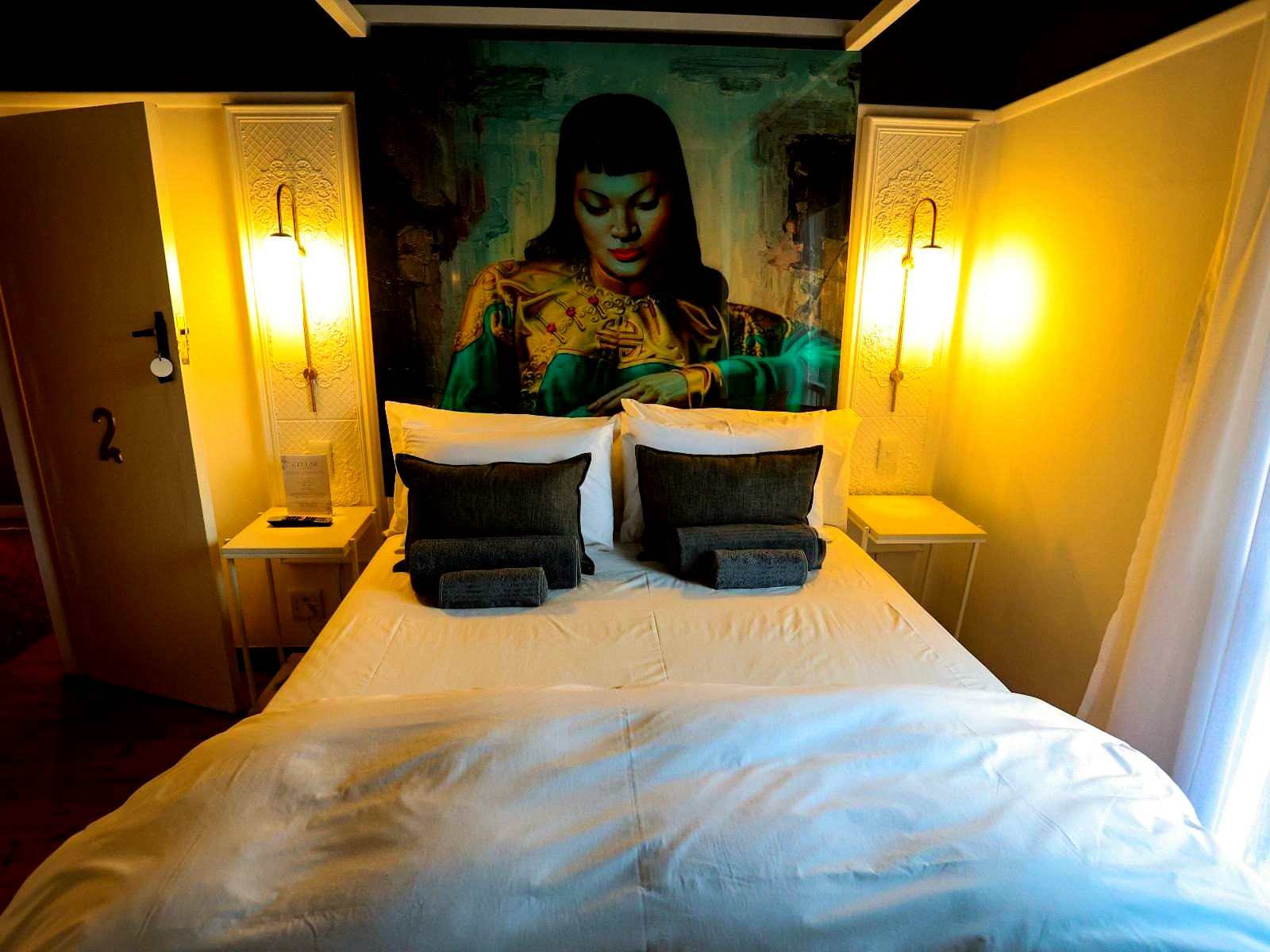 Room 2 - 1