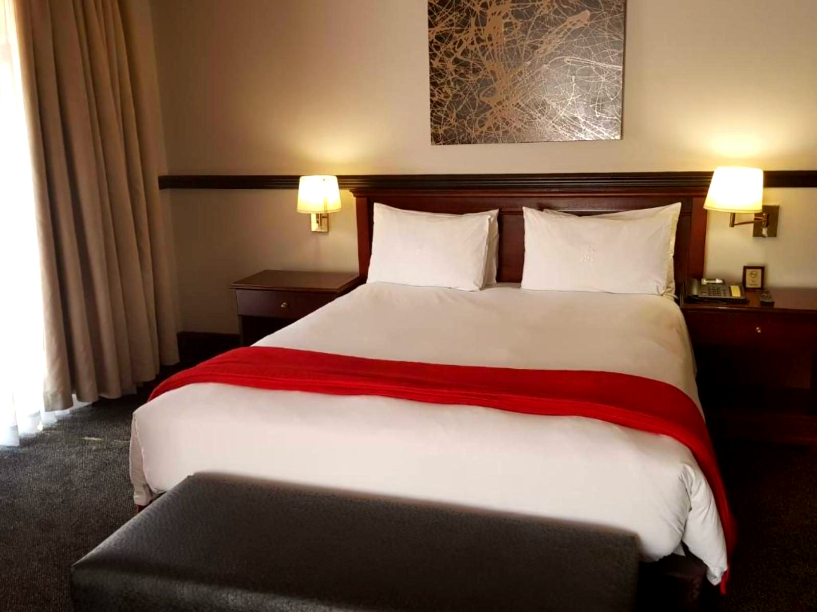One Bedroom Queen Suite - 1