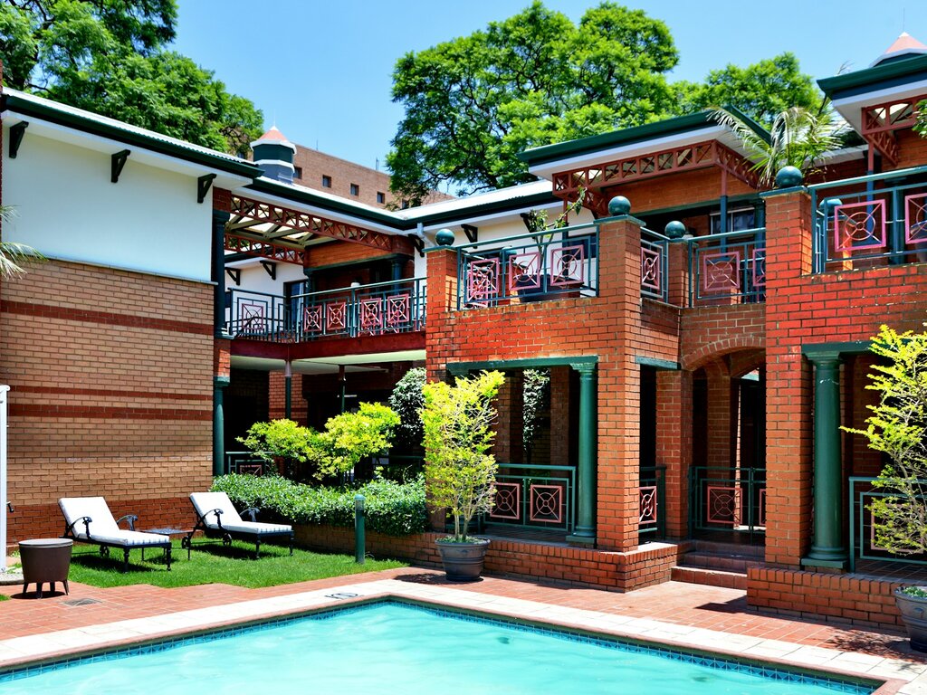 Courtyard Hotel Rosebank