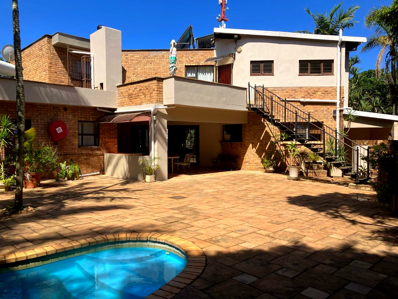 Cycasia Lodge