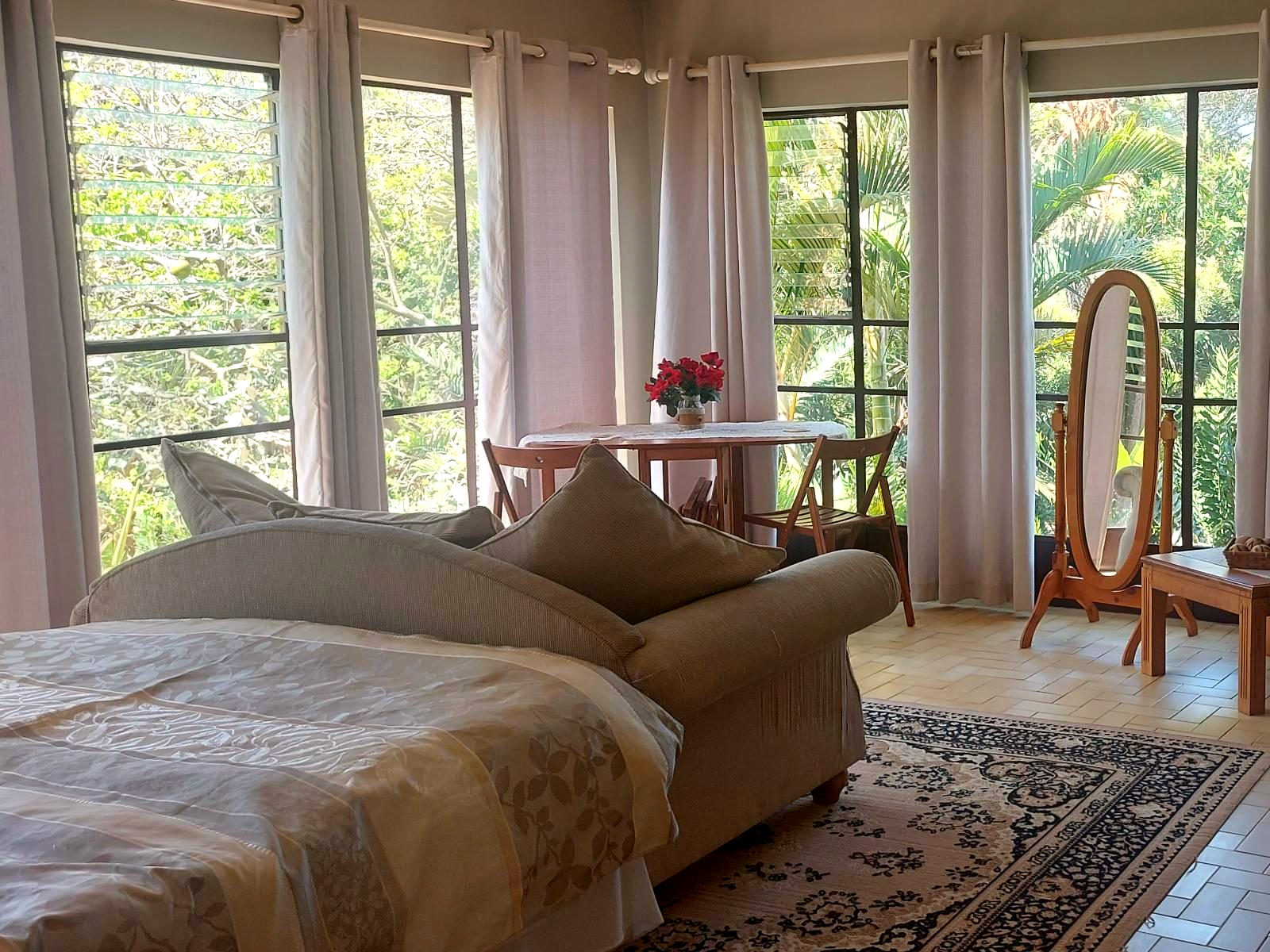 Honeymoon Suite - 1