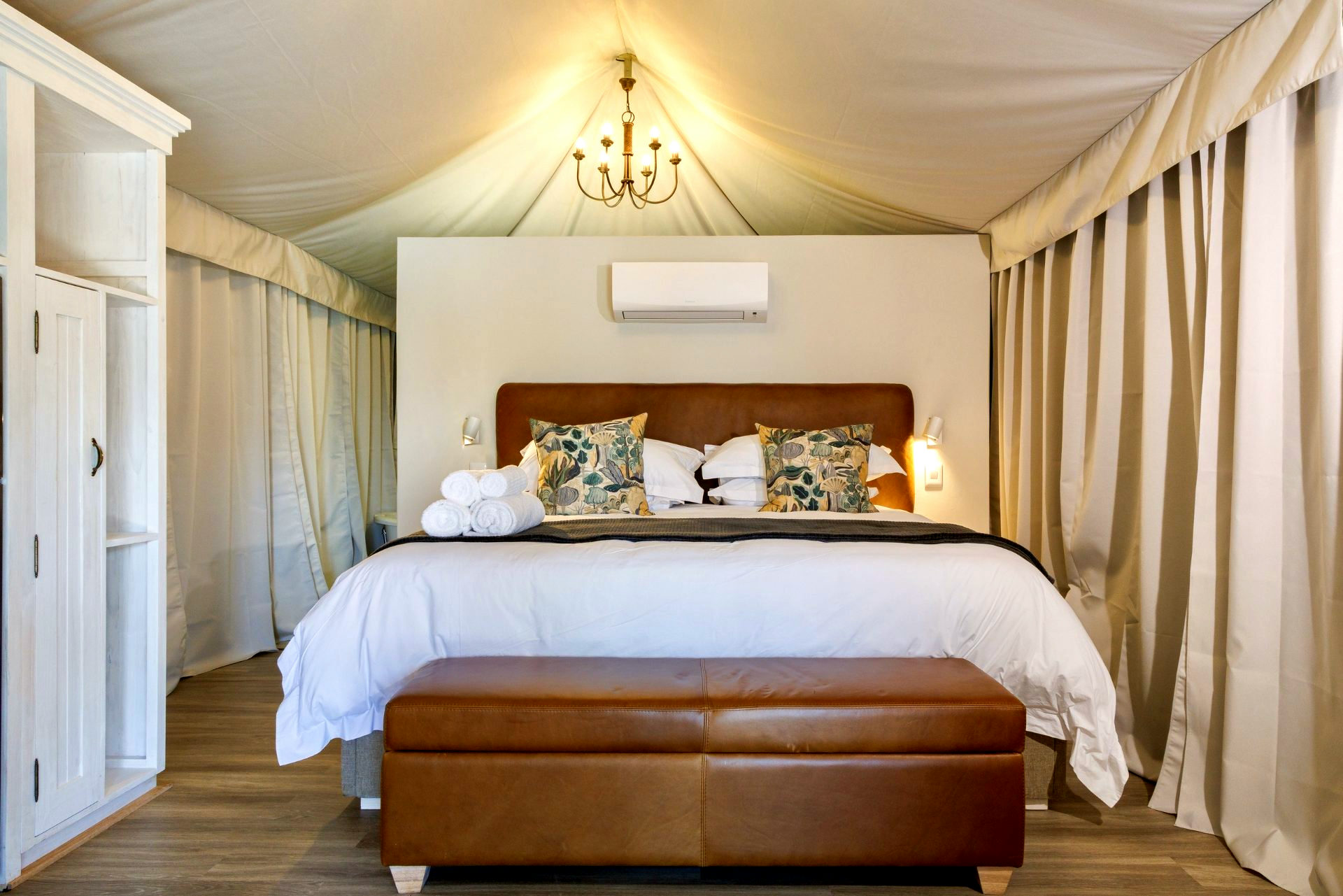 Lakeside Glamping Steenbok - 1