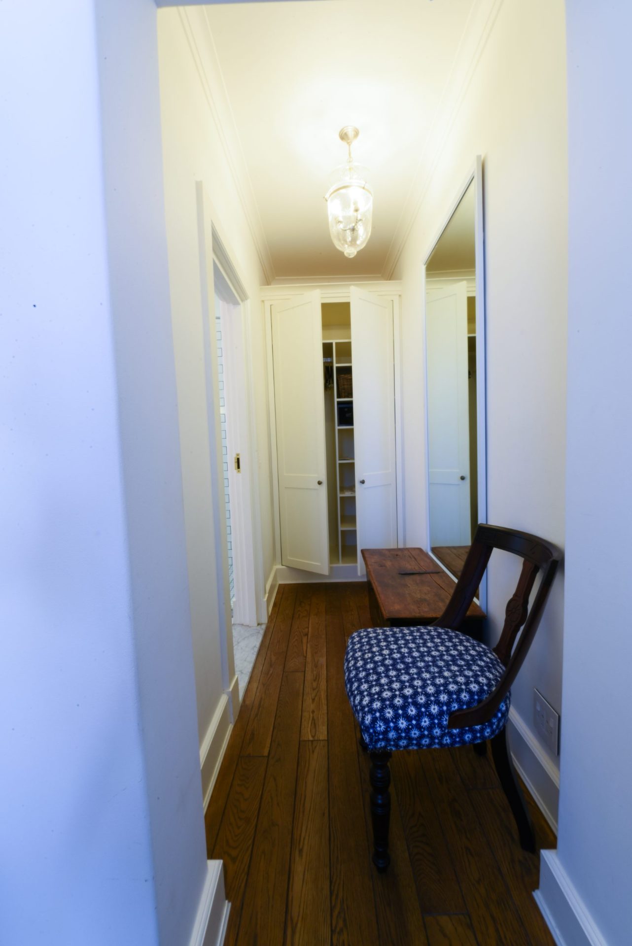 Bachelor Room - 1