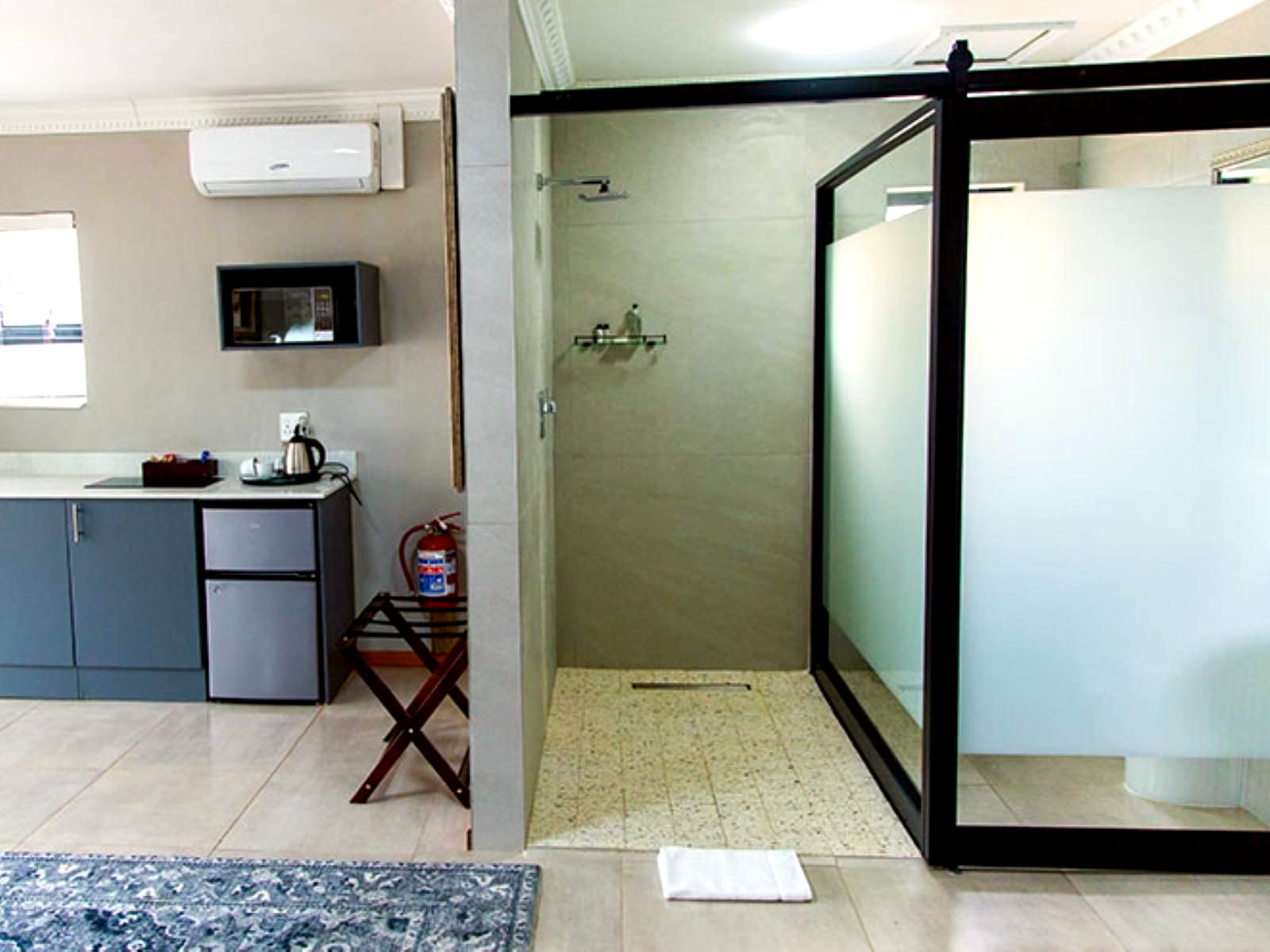 Superior King Suite - 1