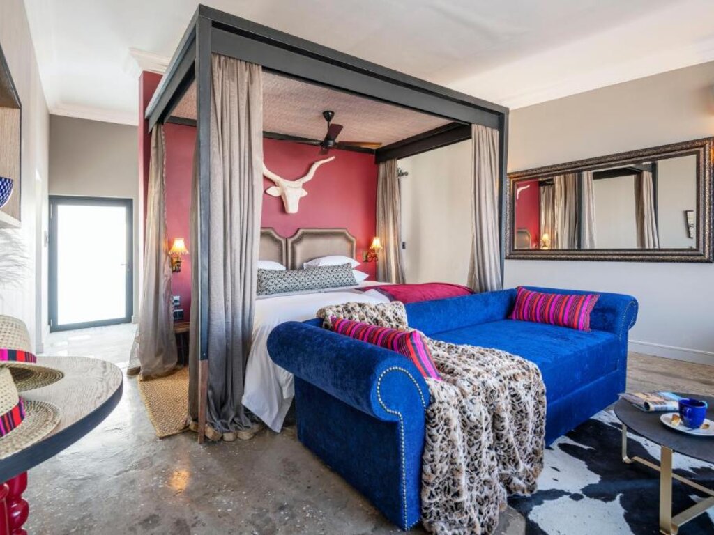 Etosha King Nehale gallery