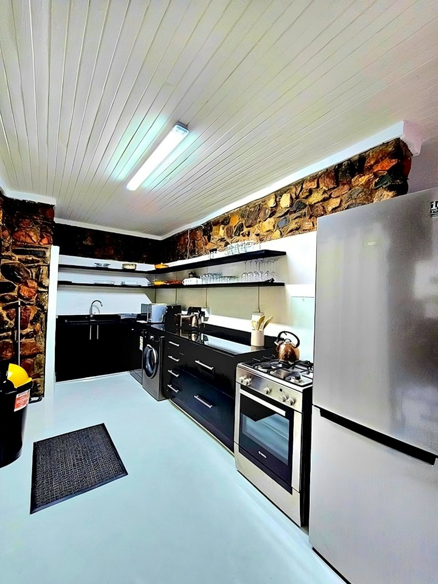 Flintstone House gallery