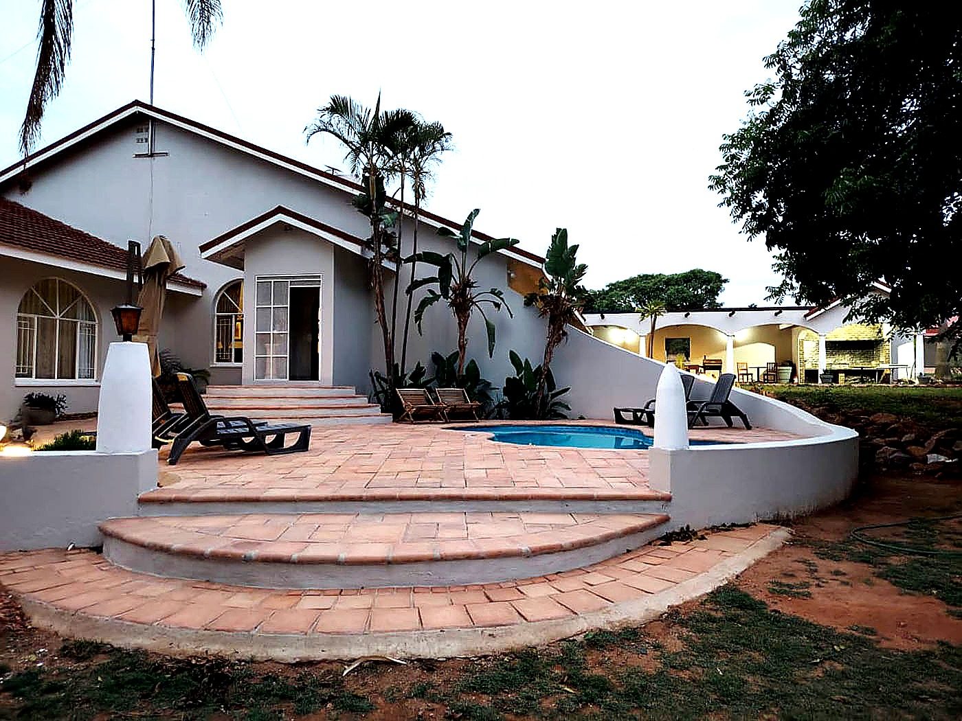 Hacienda Destri Lodge