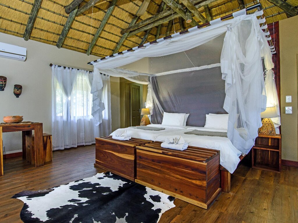 Triple Bungalow - 1