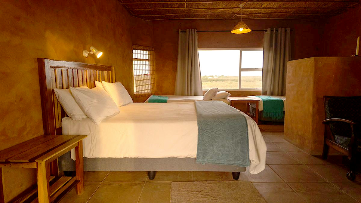 Hide-Away Lodge (Yzerfontein) - 1