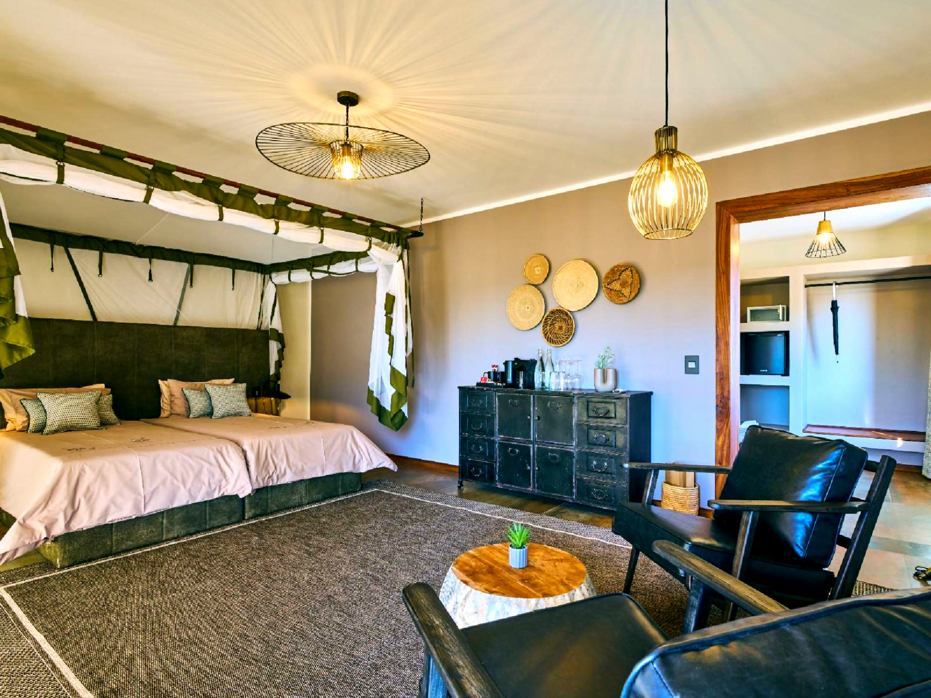 Double Room - 1
