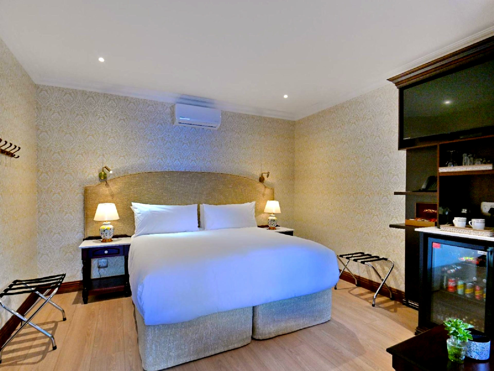 Standard Suite - 1