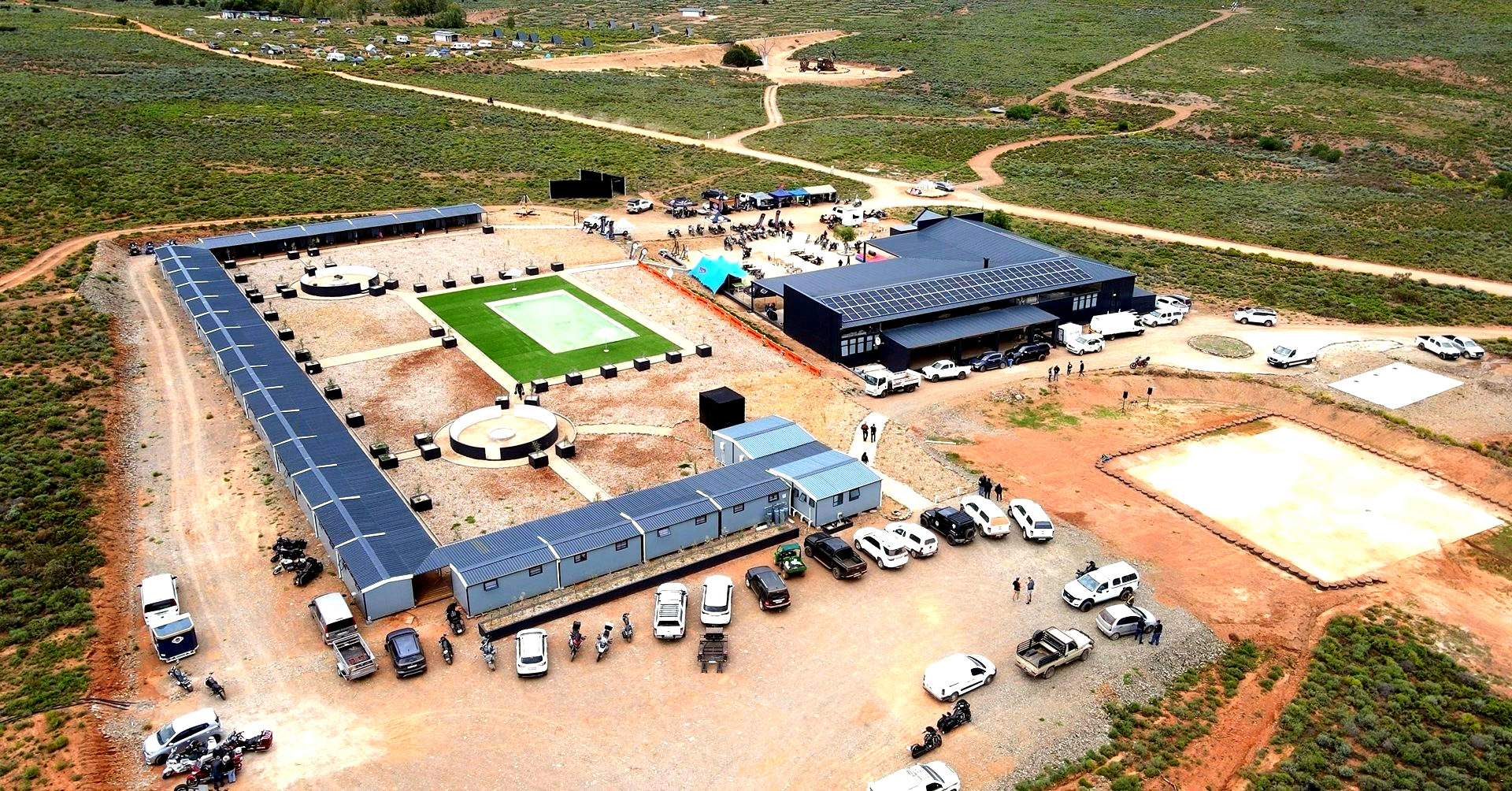 Karoo 62 Escape - Bush Motel gallery