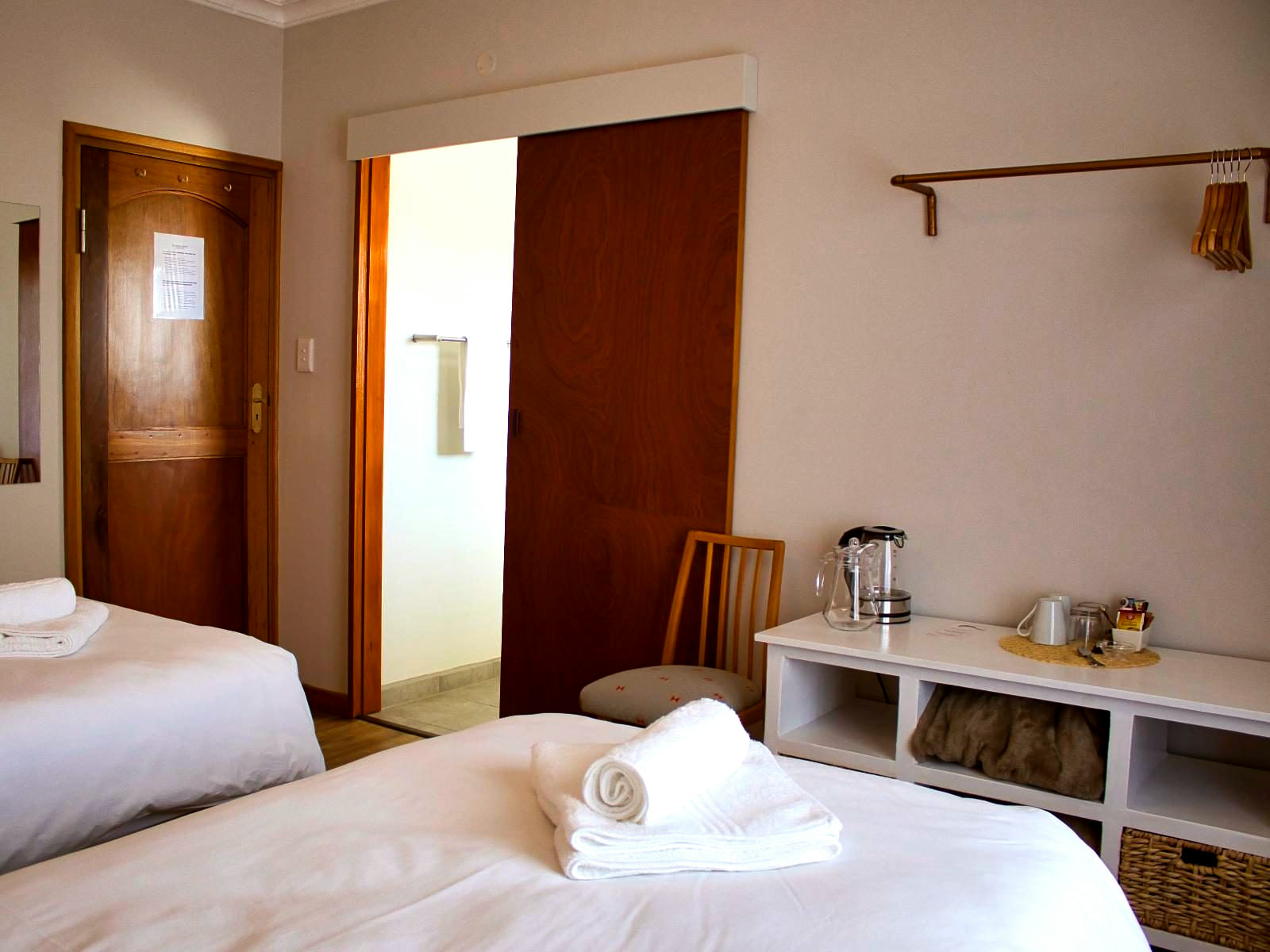 Twin/King Room - 1
