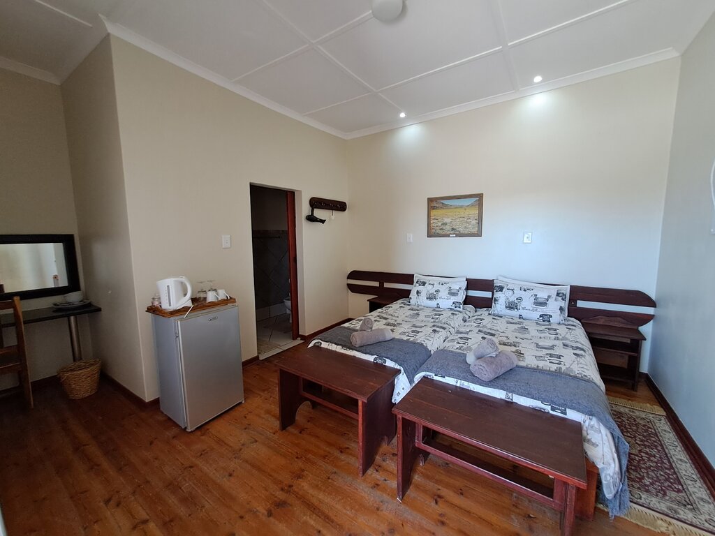 Twin Room - 1