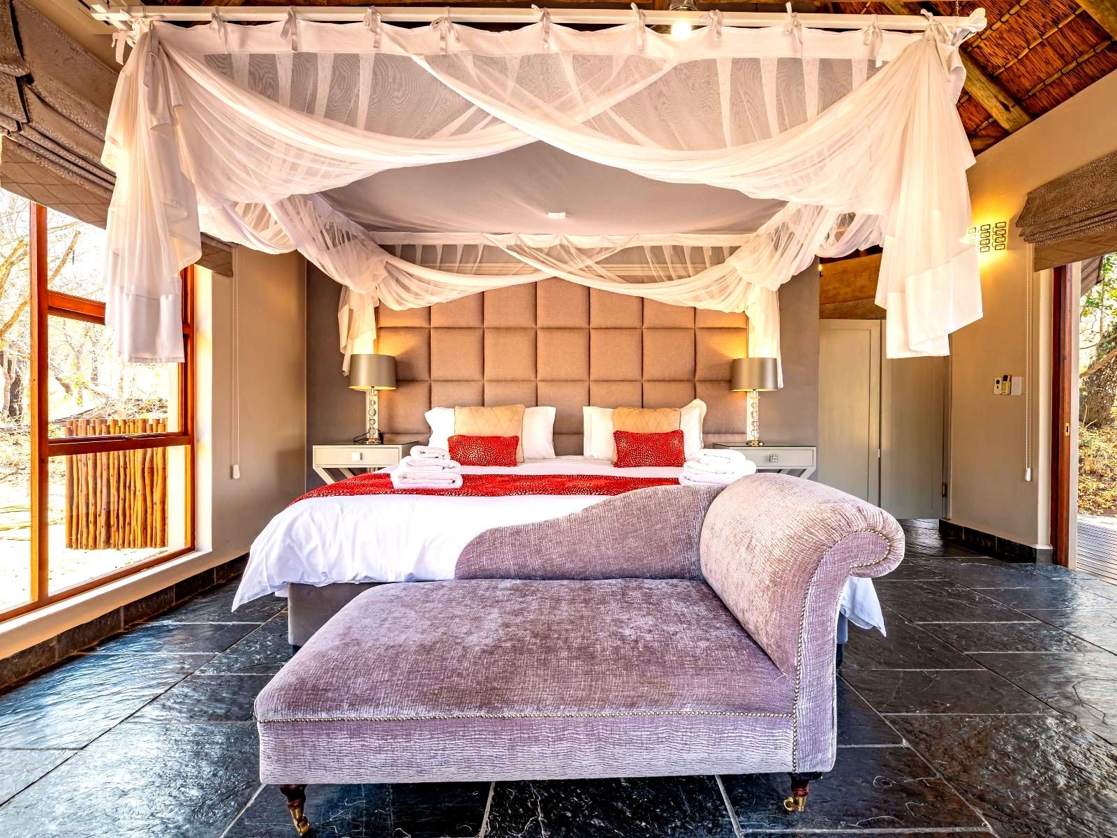 Luxury King Suite with Hot Tub - 1