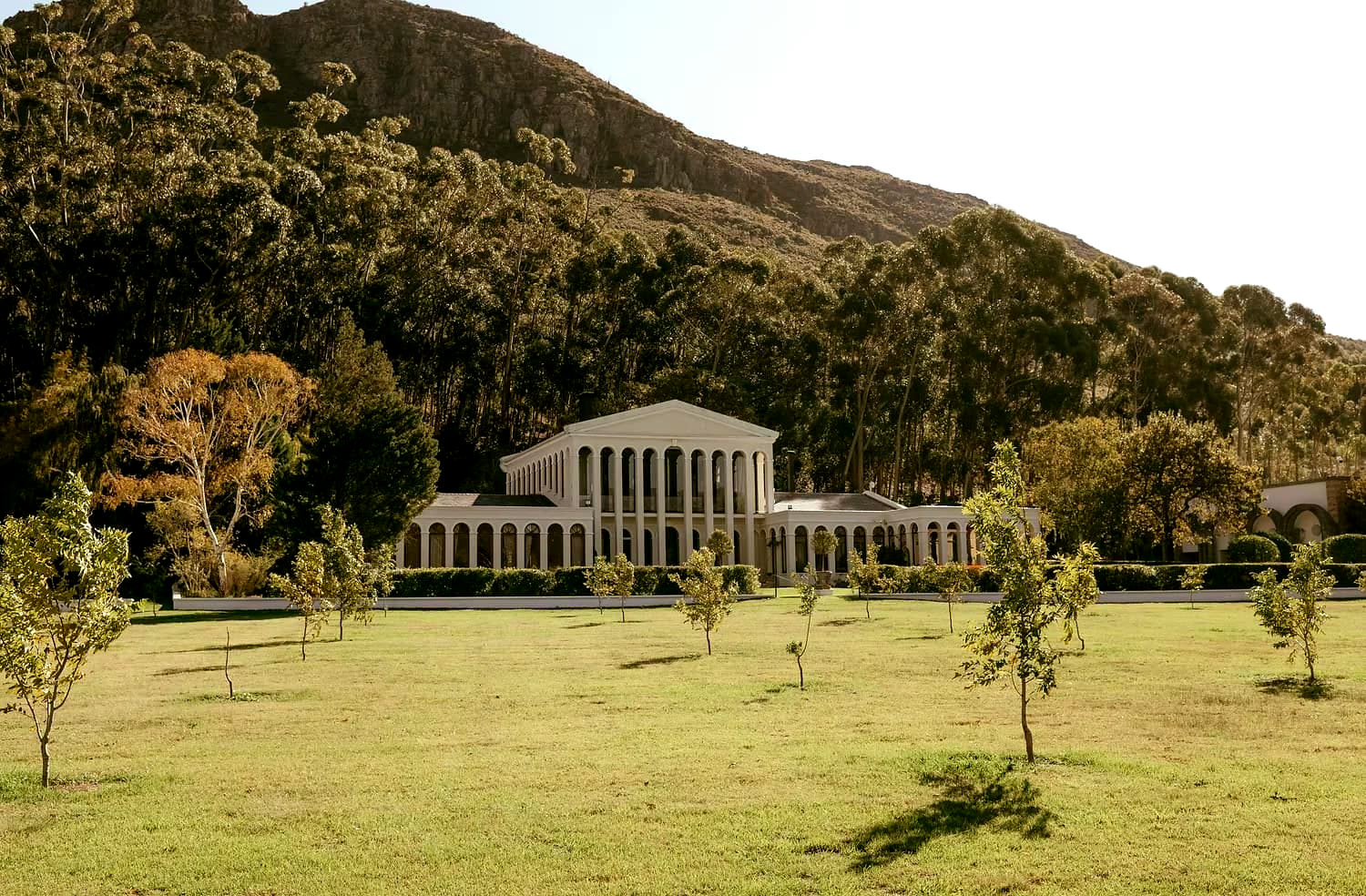 La Roche Estate