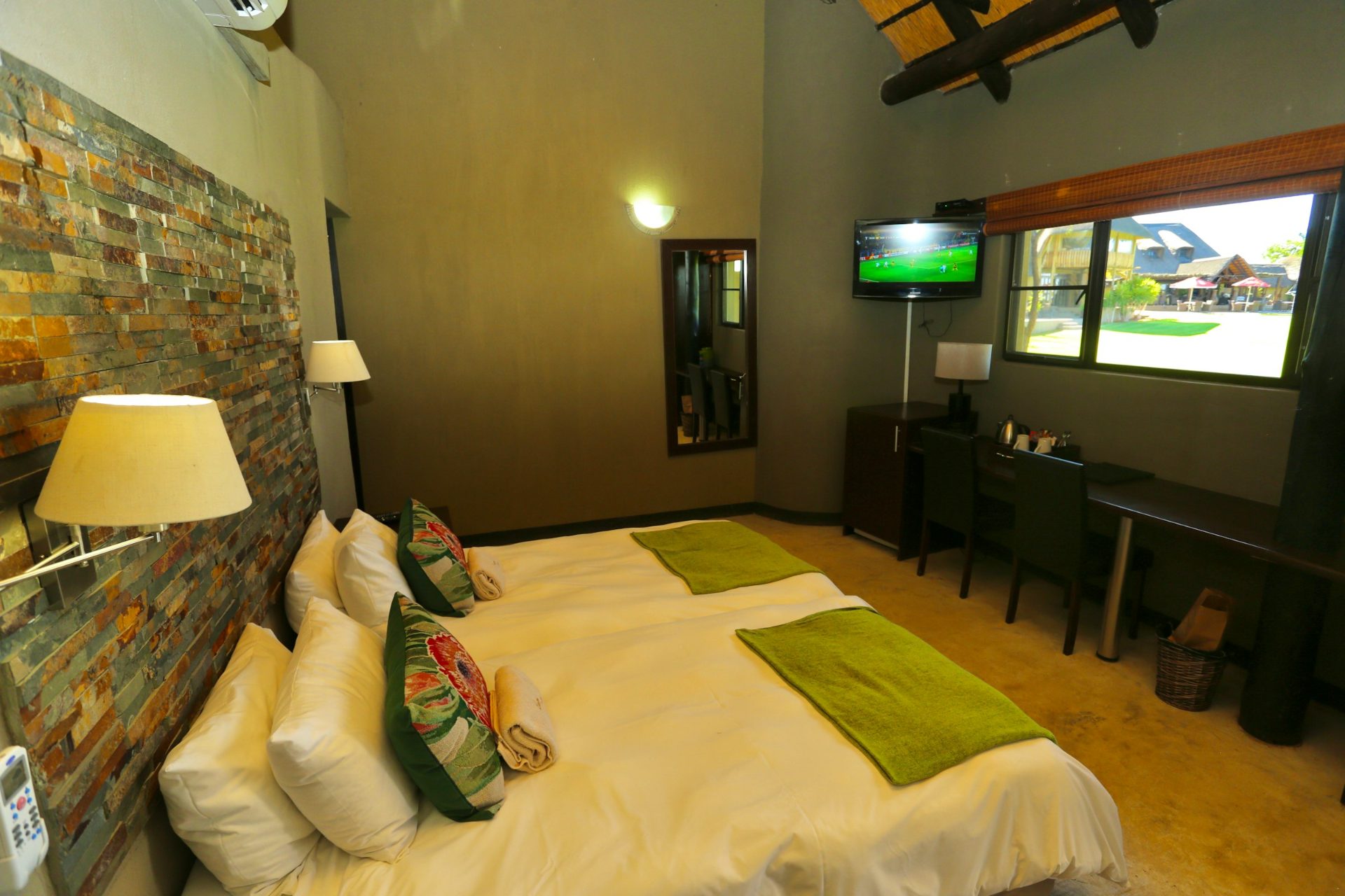 Luxury Suites - 1