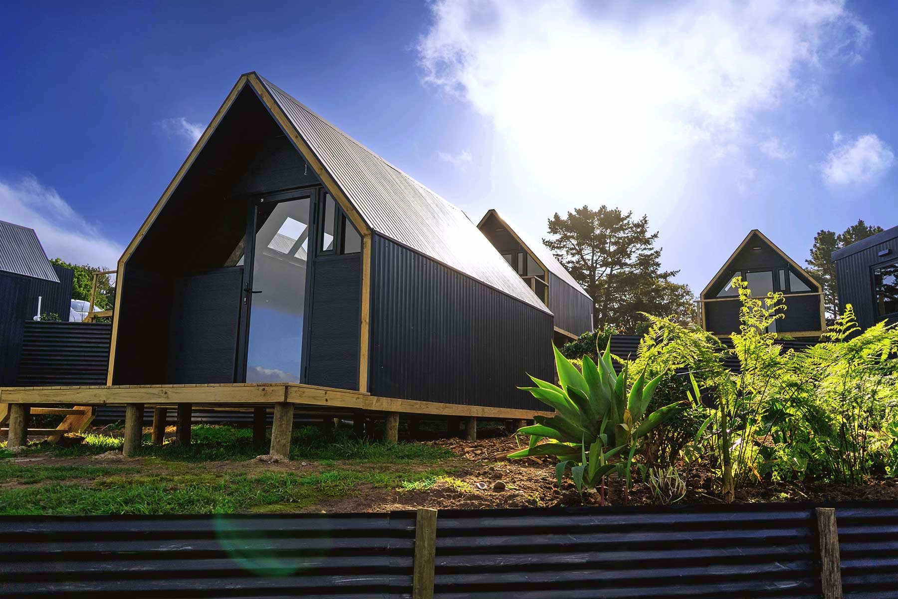 Queen Size En-suite Glamping Huts - 1