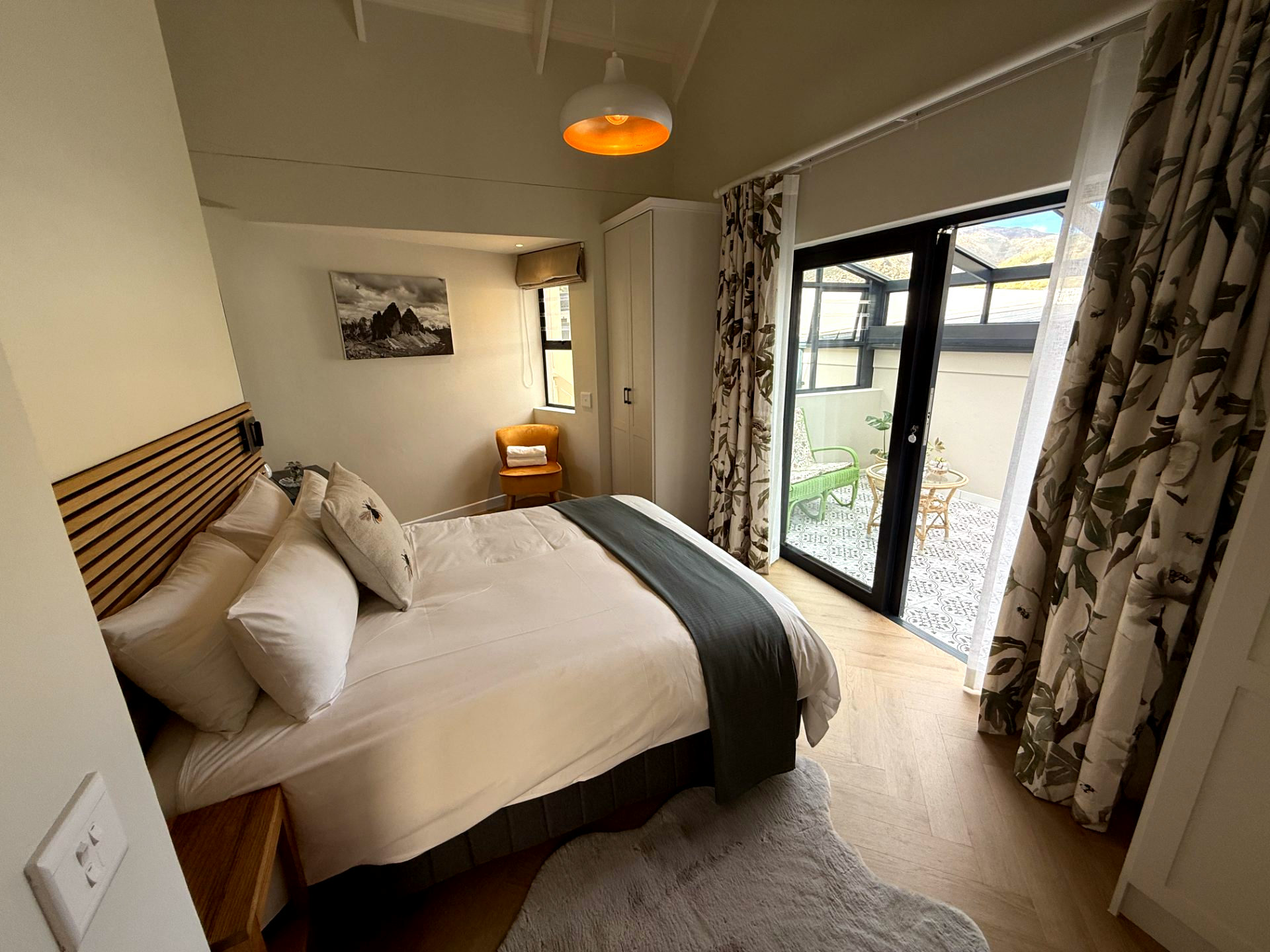 Luxury 1 Bedroom Apartment - 1