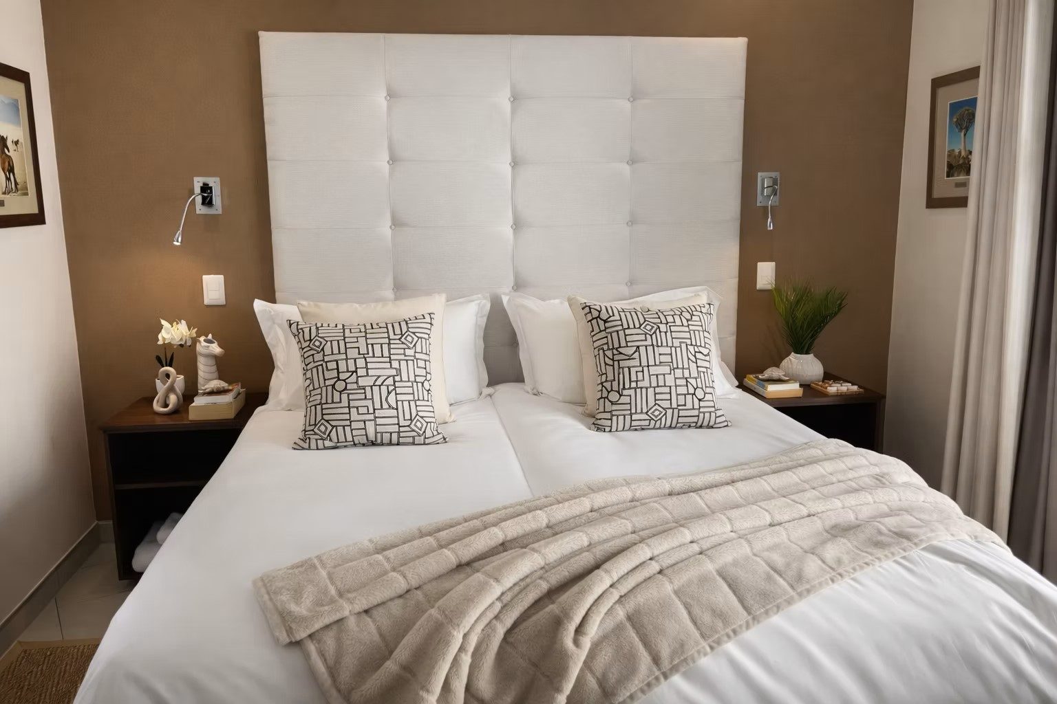 Classic Queen room with en-suite - 1