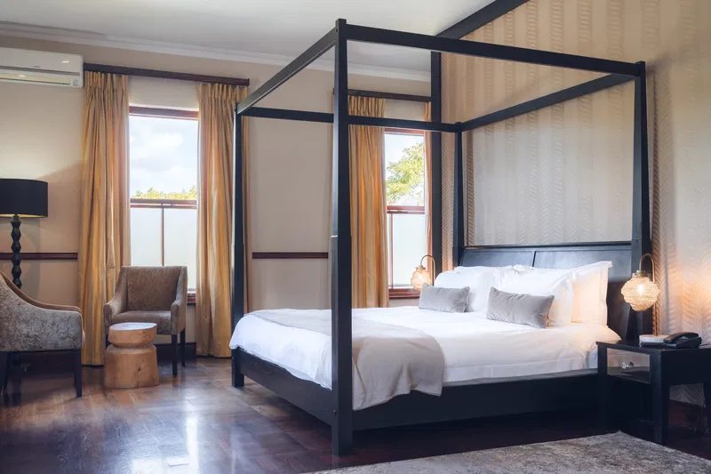 Luxury Suites - 1