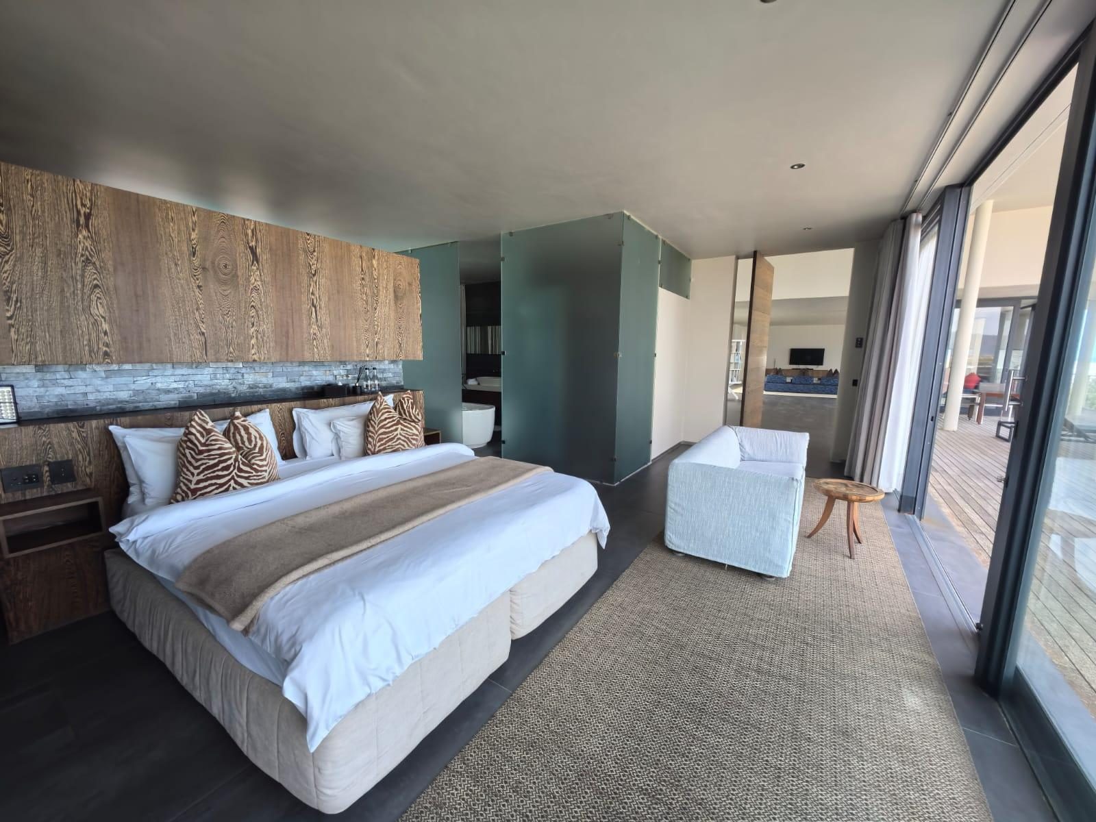 Honeymoon Suite - 1