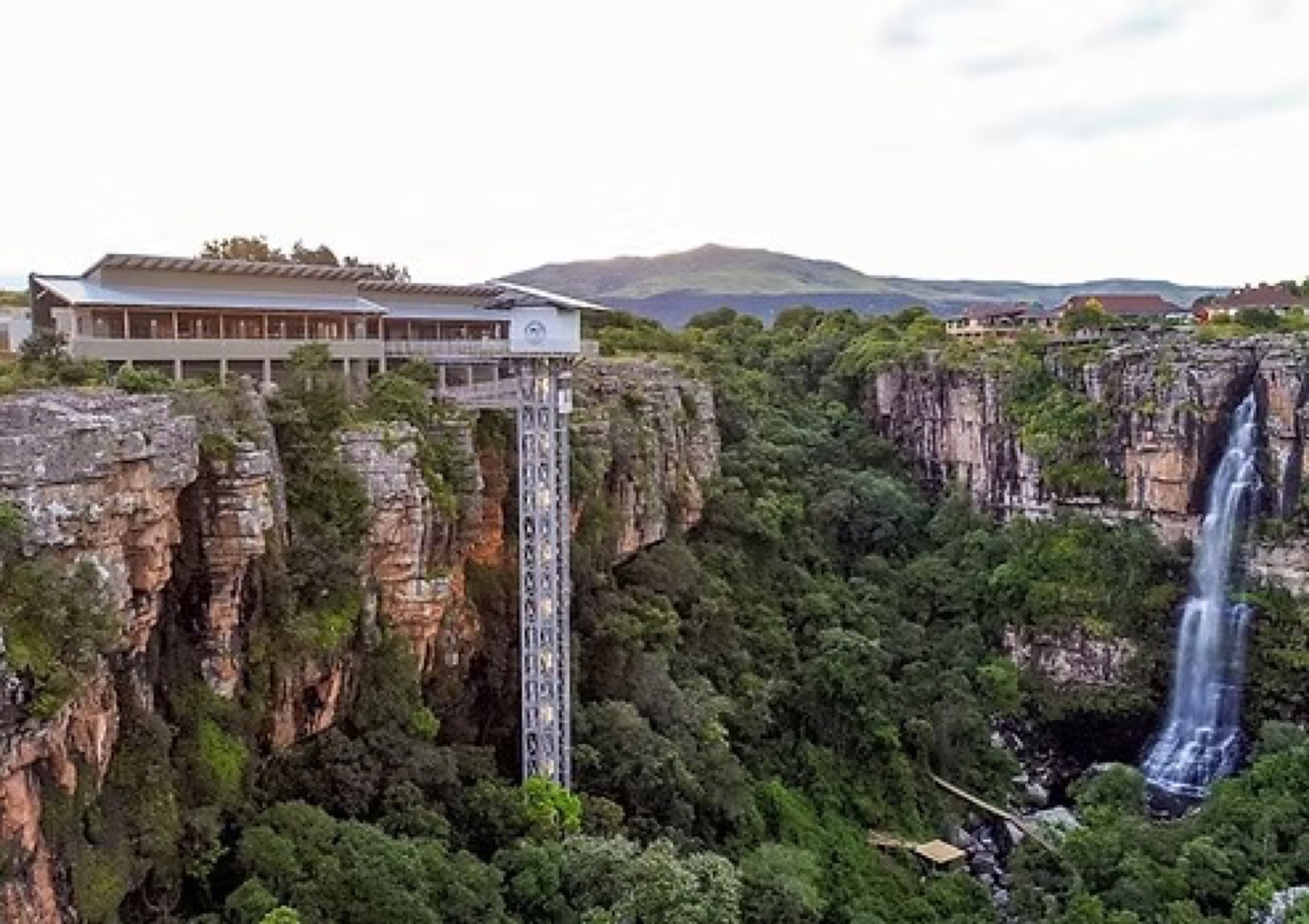 Full Day Elephant Whispers and Gorge Lift