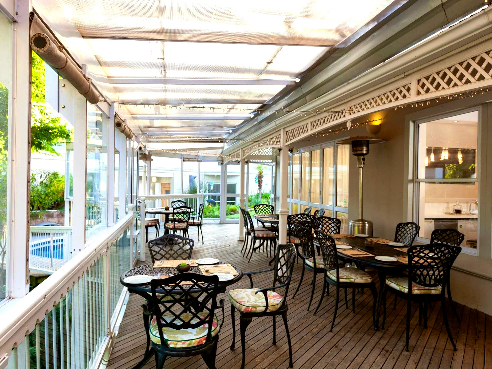 Quarry Lake Inn gallery