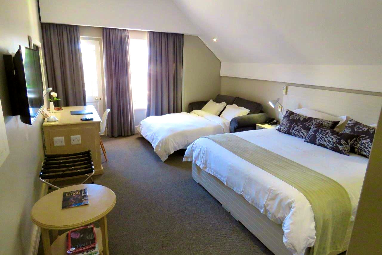 King Room Optional Sleeper couch - 1