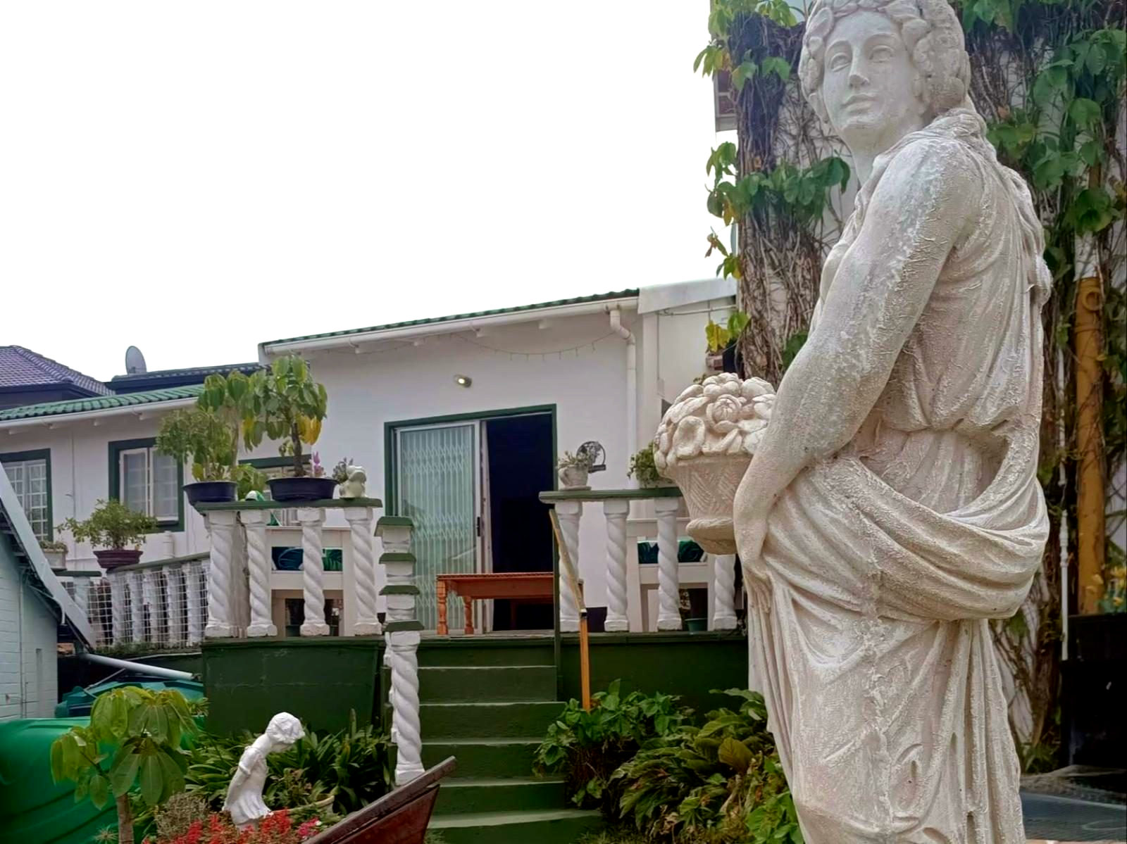 Queensburgh Self-catering gallery