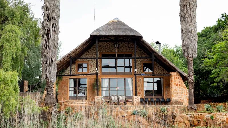Rainbow Cottage - 1