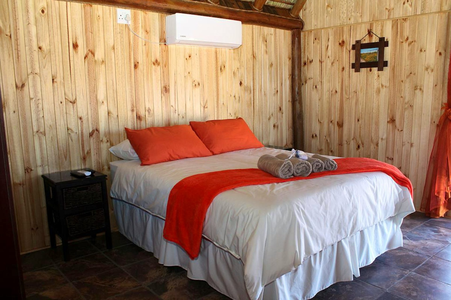 Self-catering Family Unit - 1
