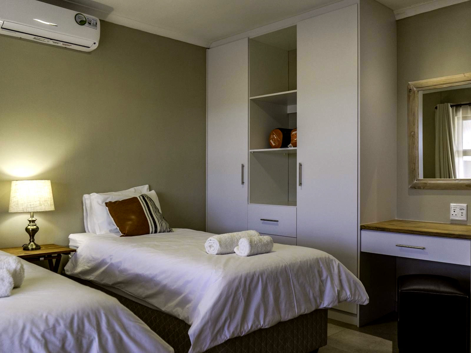 Self-catering Chalet 1 Bedroom - 1