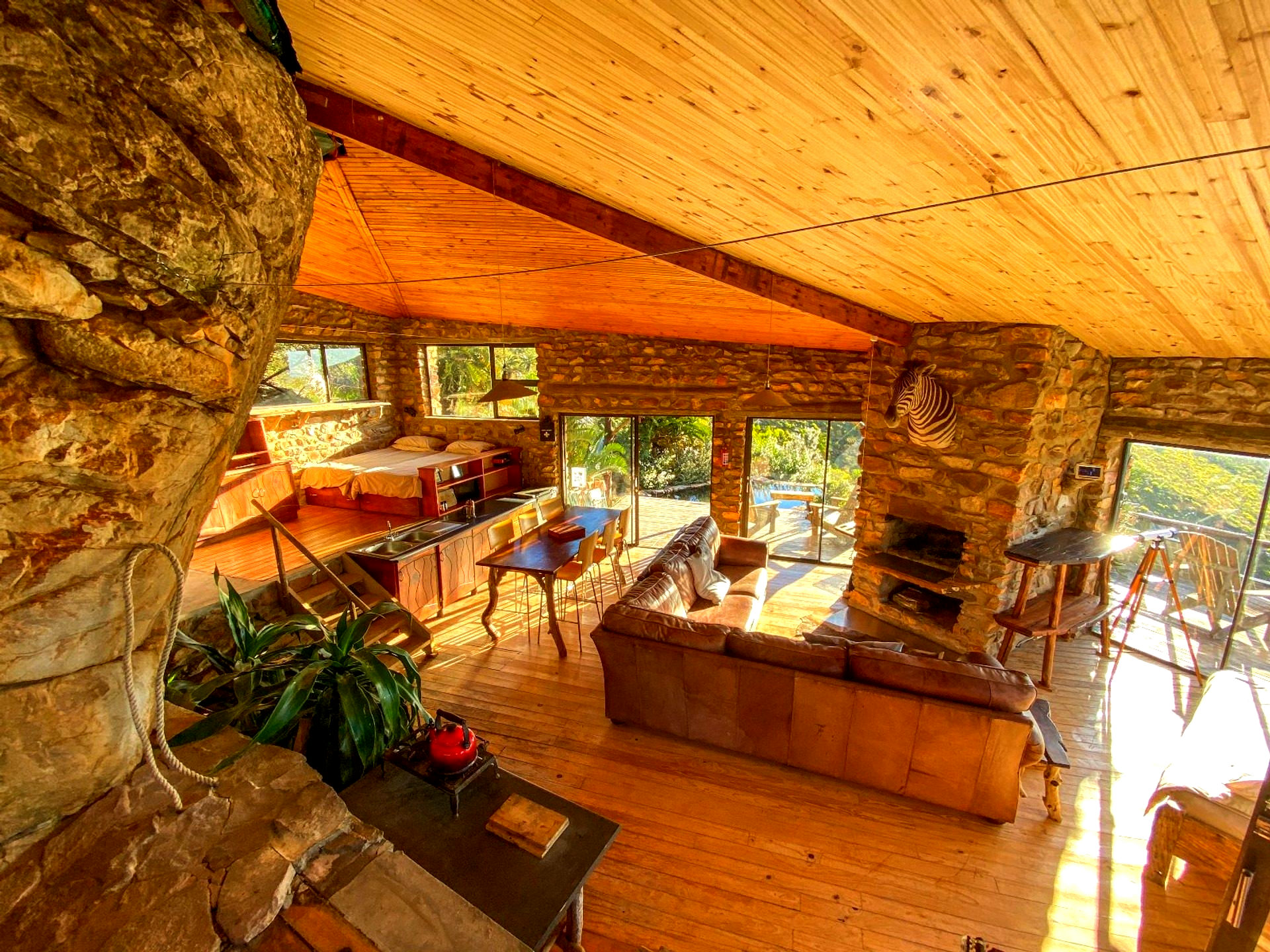 Stone Mountain Lodge - 1