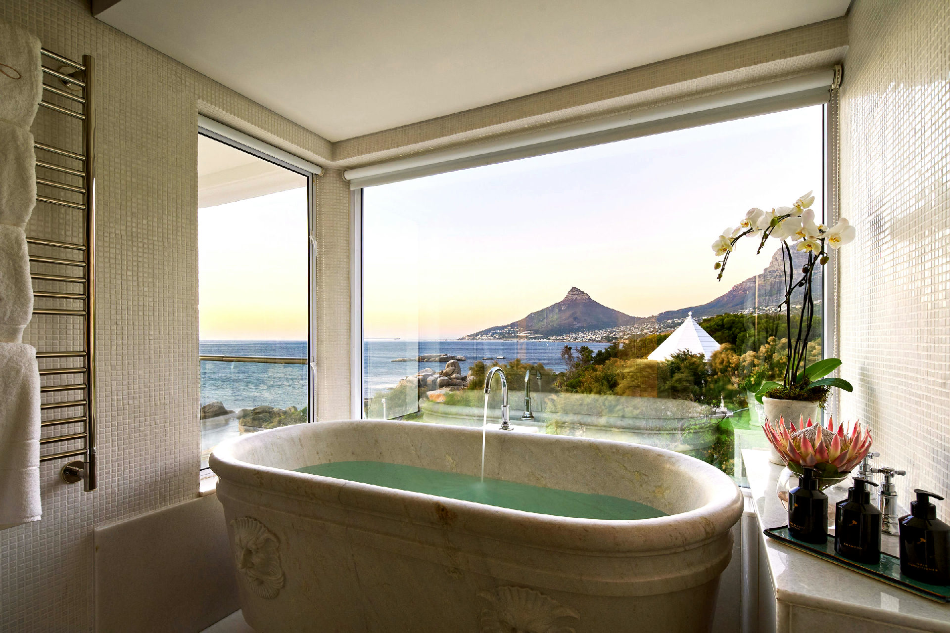 Twelve Apostles Hotel & Spa gallery