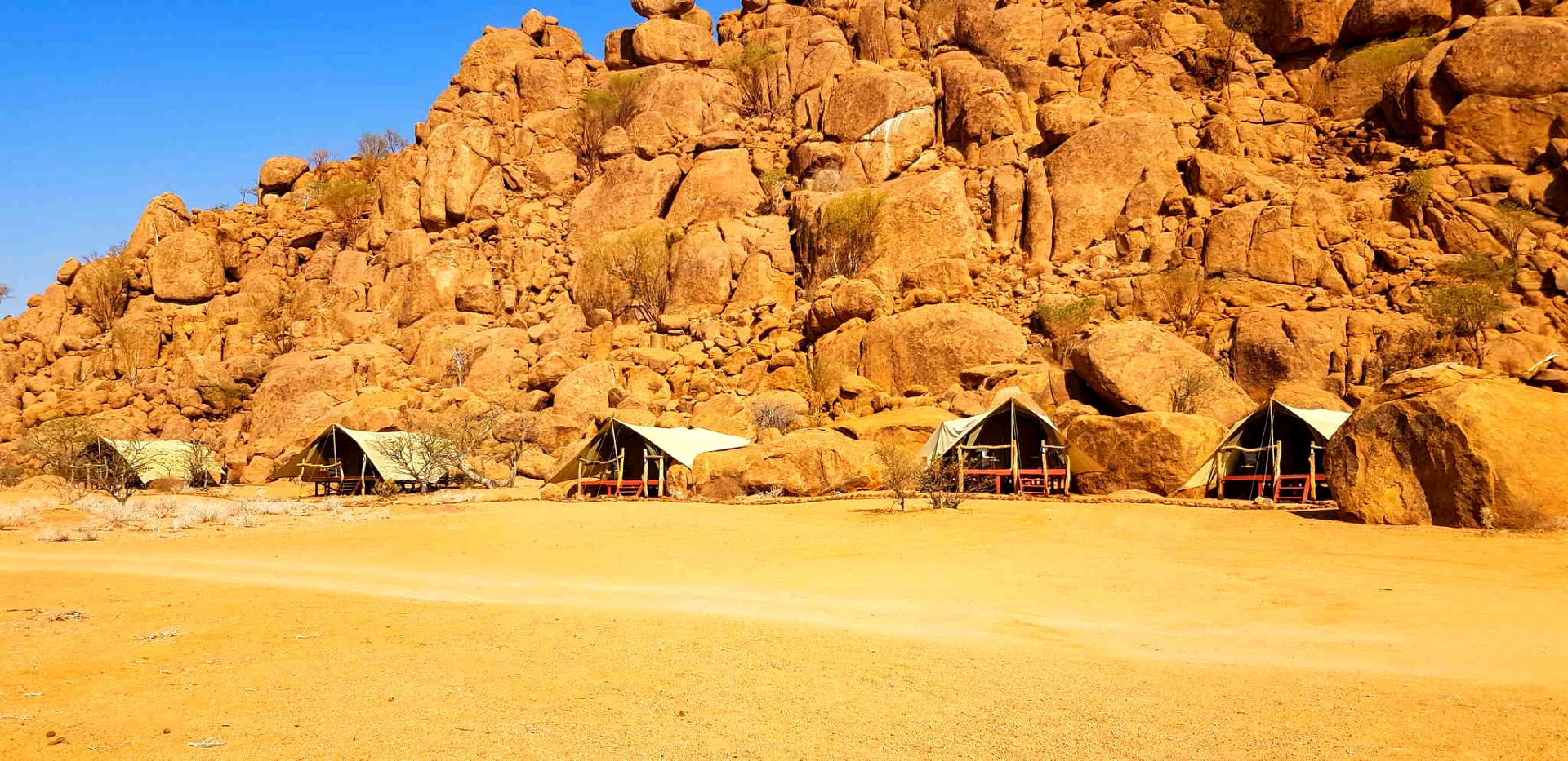 Twyfelfontein Adventure Camp