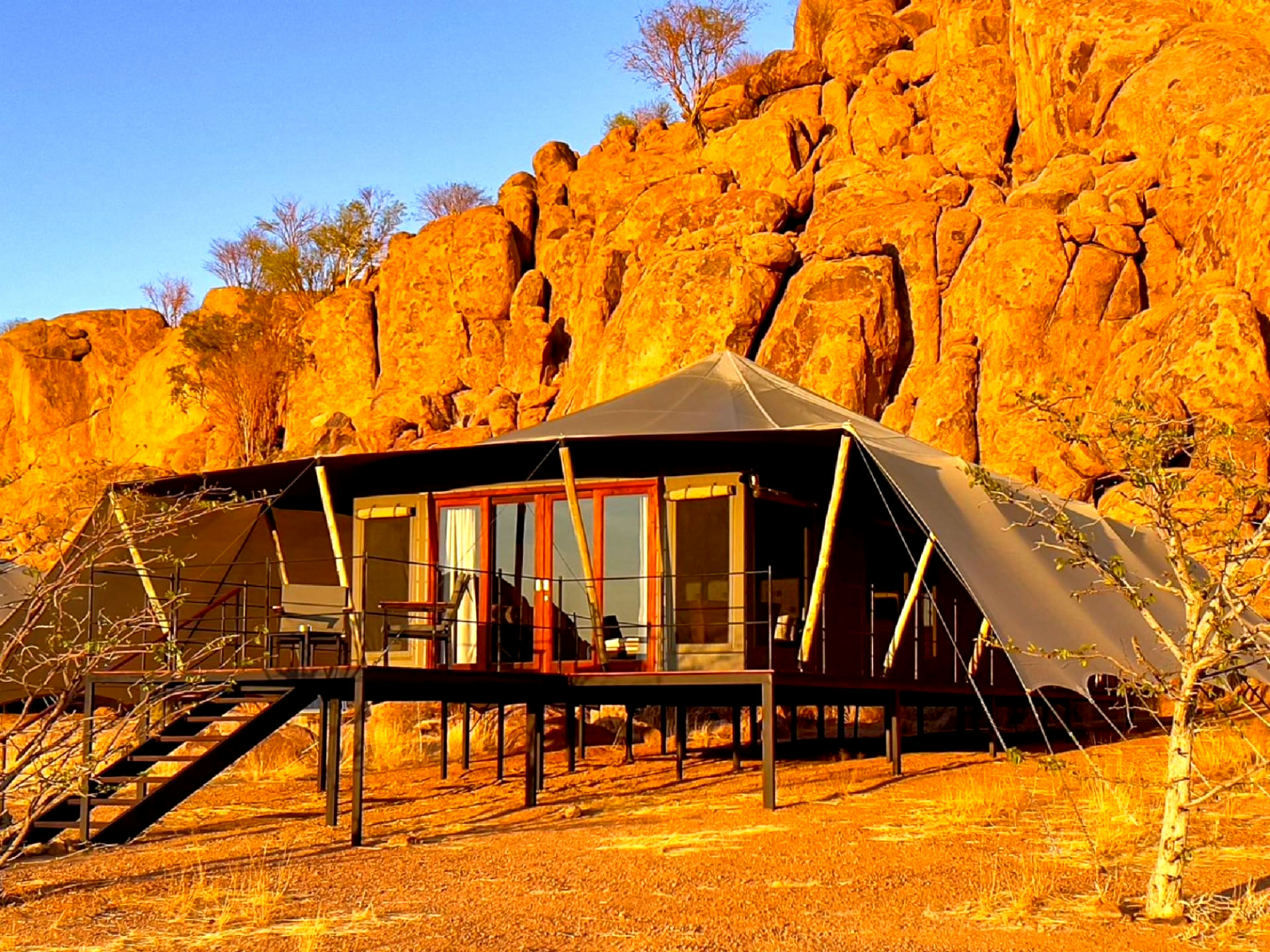Premium Family Tent - 1