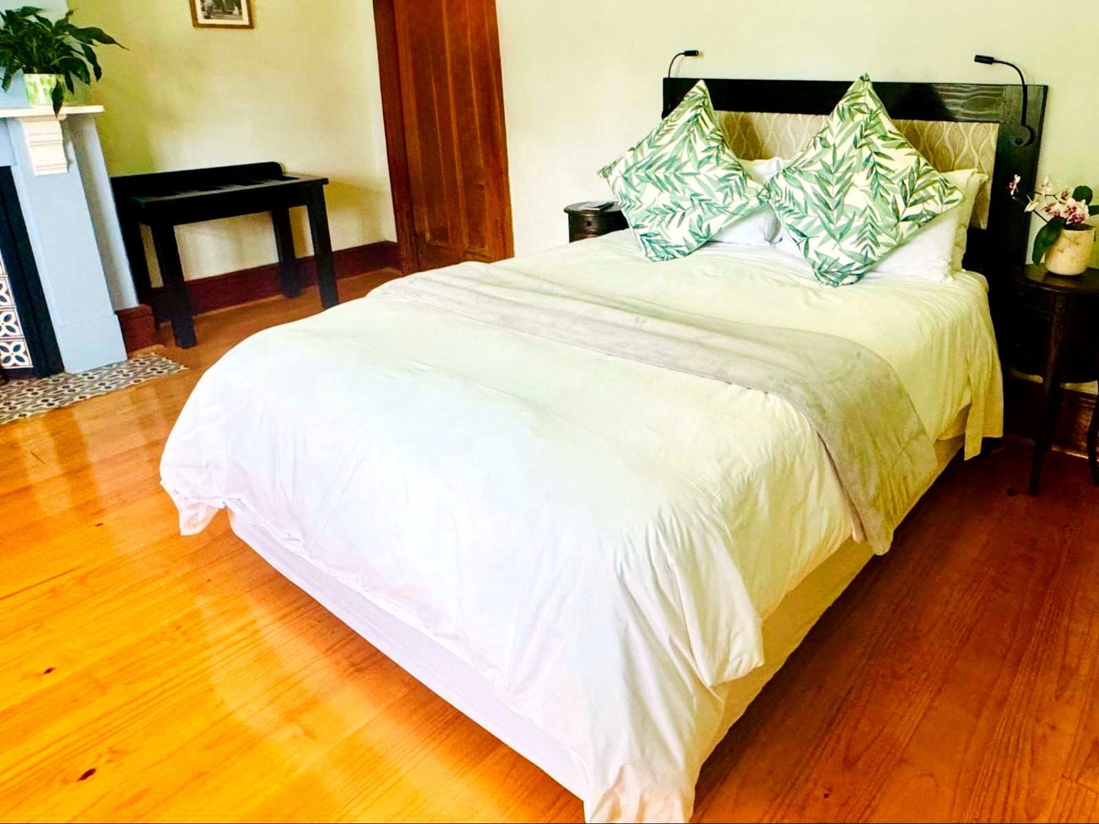 Lanham - Queen Room - 1